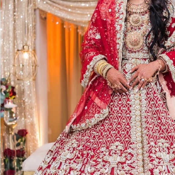 Studio elite Indian wedding gown - Picture 1 of 14